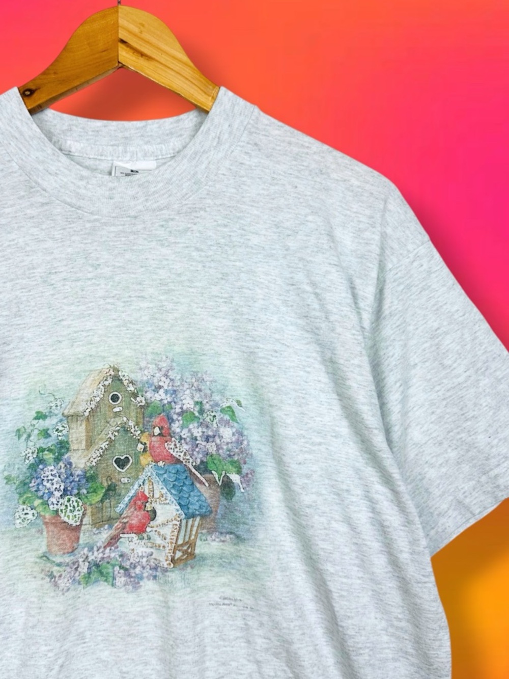 Vintage 90’s Floral Red Cardinal Birdhouse Graphic Short Sleeve Boxy Shirt Gray
